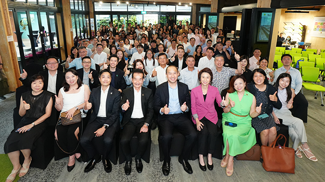 2025_press_release_sme_queen_bee_mobile_01.png