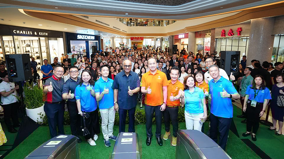 Group-shot_EcoTrain-Opening_Press-Release_Desktop.jpg