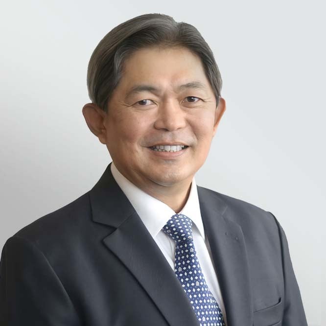 WEB-thumbnai-666x666-Philip-Lee-latest.jpg